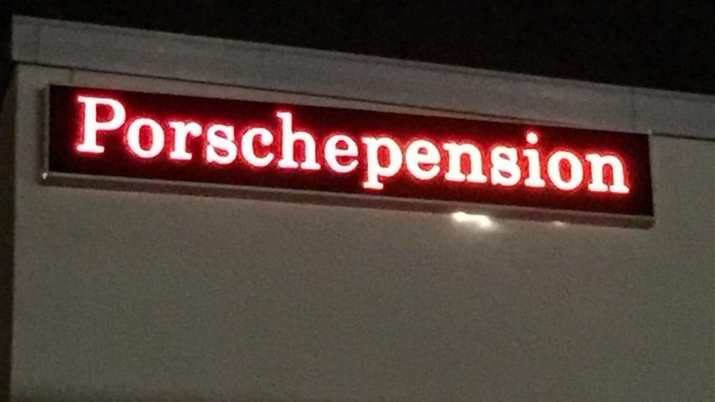 Porschepension Вольфсбург Экстерьер фото